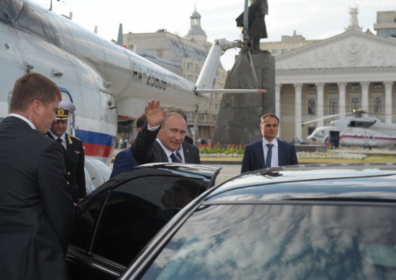 Hàng rào an ninh dày đặc quanh Tổng thống Putin khi công du nước ngoài